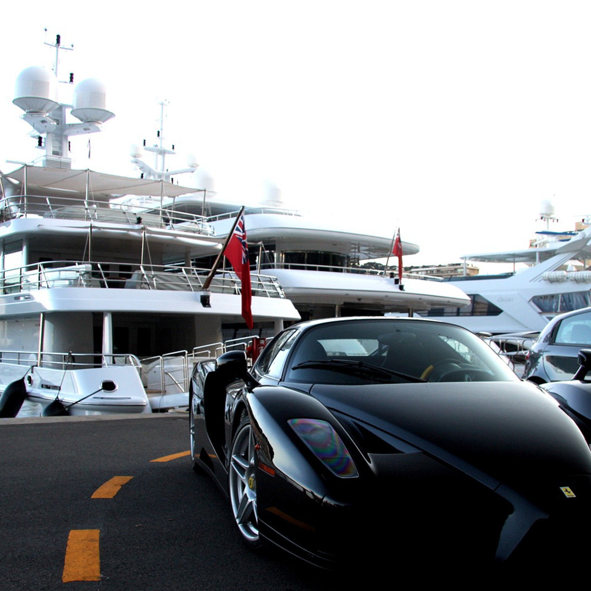 Обои Cars Monaco And Yachts 2048x2048