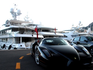 Обои Cars Monaco And Yachts 320x240