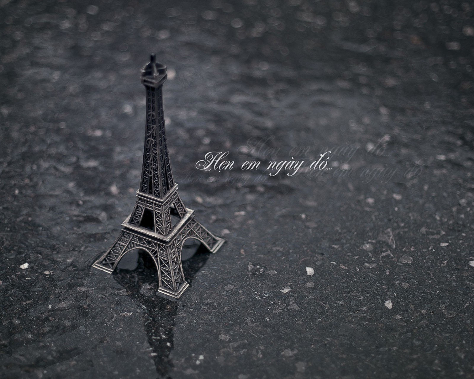 Toy Eiffel Tower screenshot #1 1600x1280