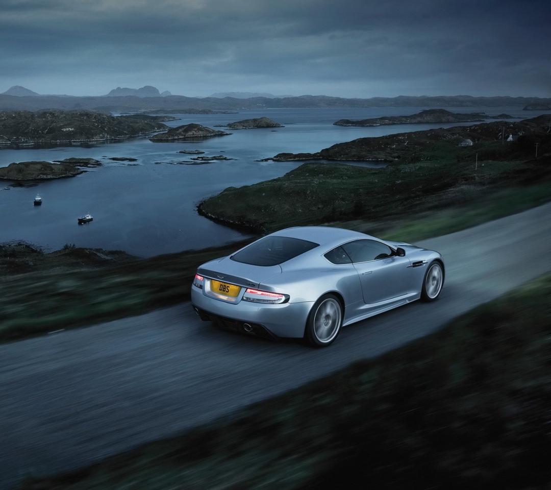 Screenshot №1 pro téma Aston Martin Dbs Evening Ride 1080x960