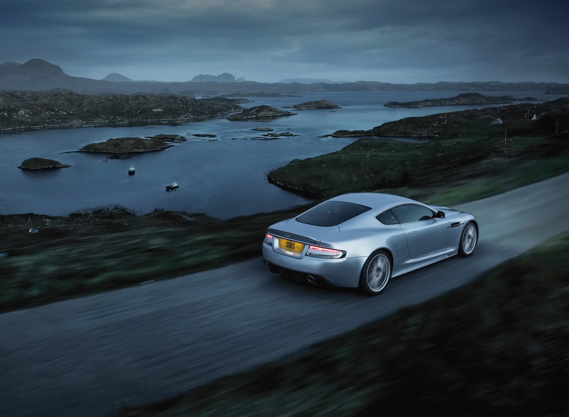 Screenshot №1 pro téma Aston Martin Dbs Evening Ride 1920x1408