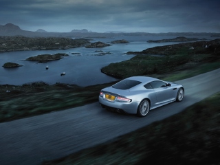 Das Aston Martin Dbs Evening Ride Wallpaper 320x240