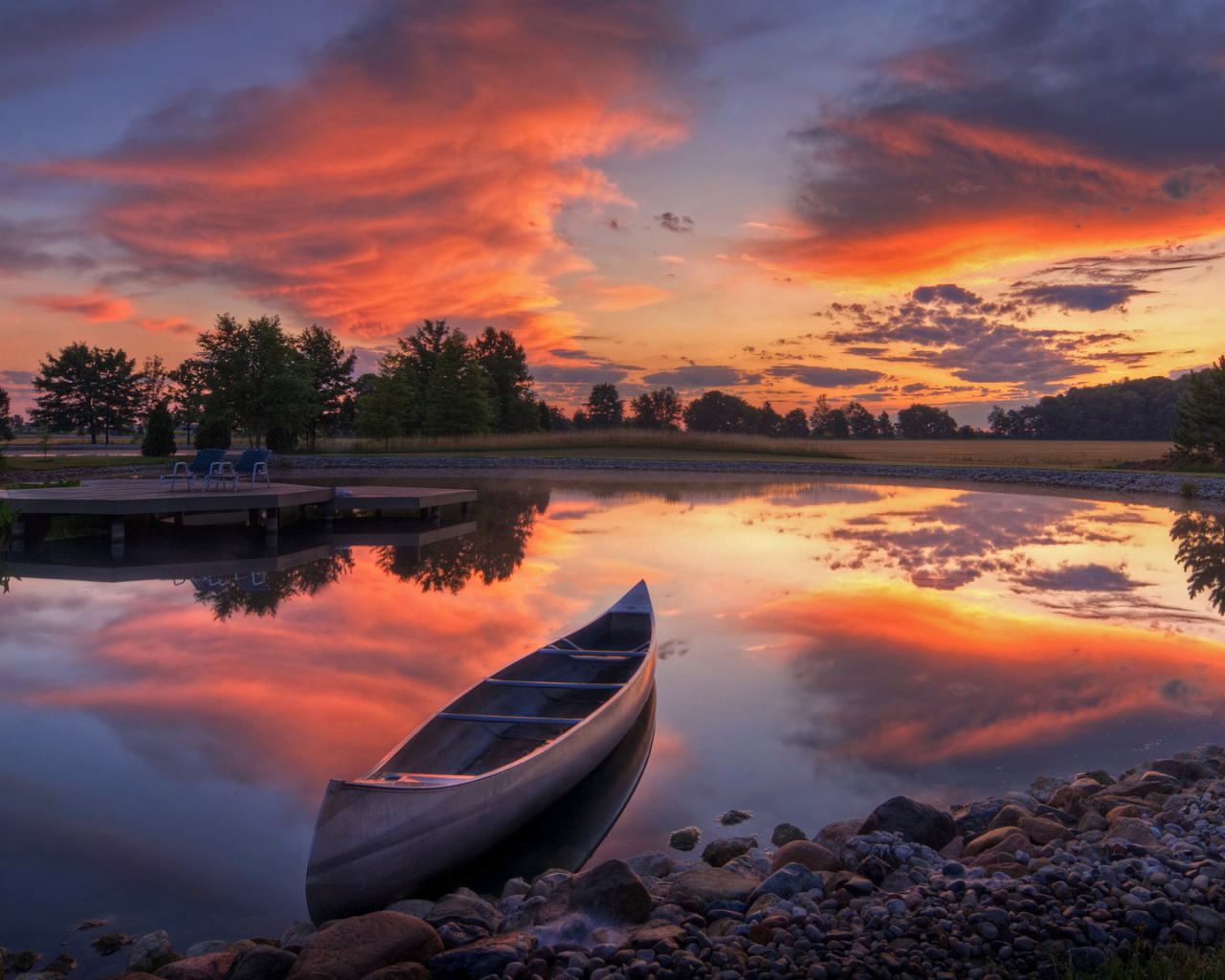 Das Canoe At Sunset Wallpaper 1280x1024