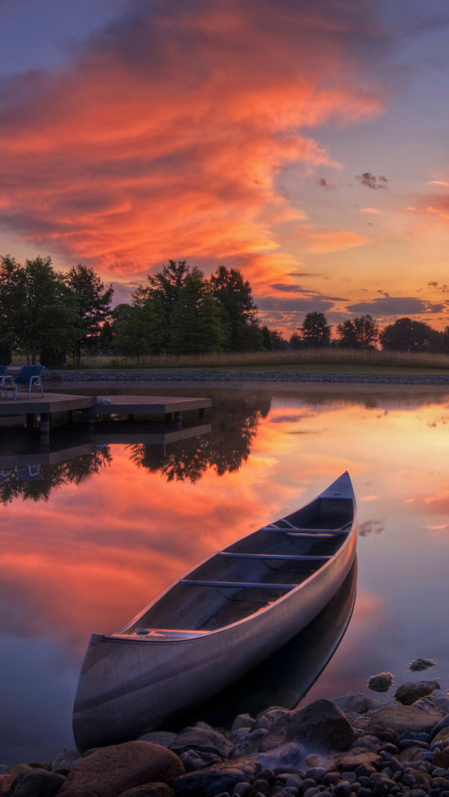 Canoe At Sunset wallpaper 640x1136