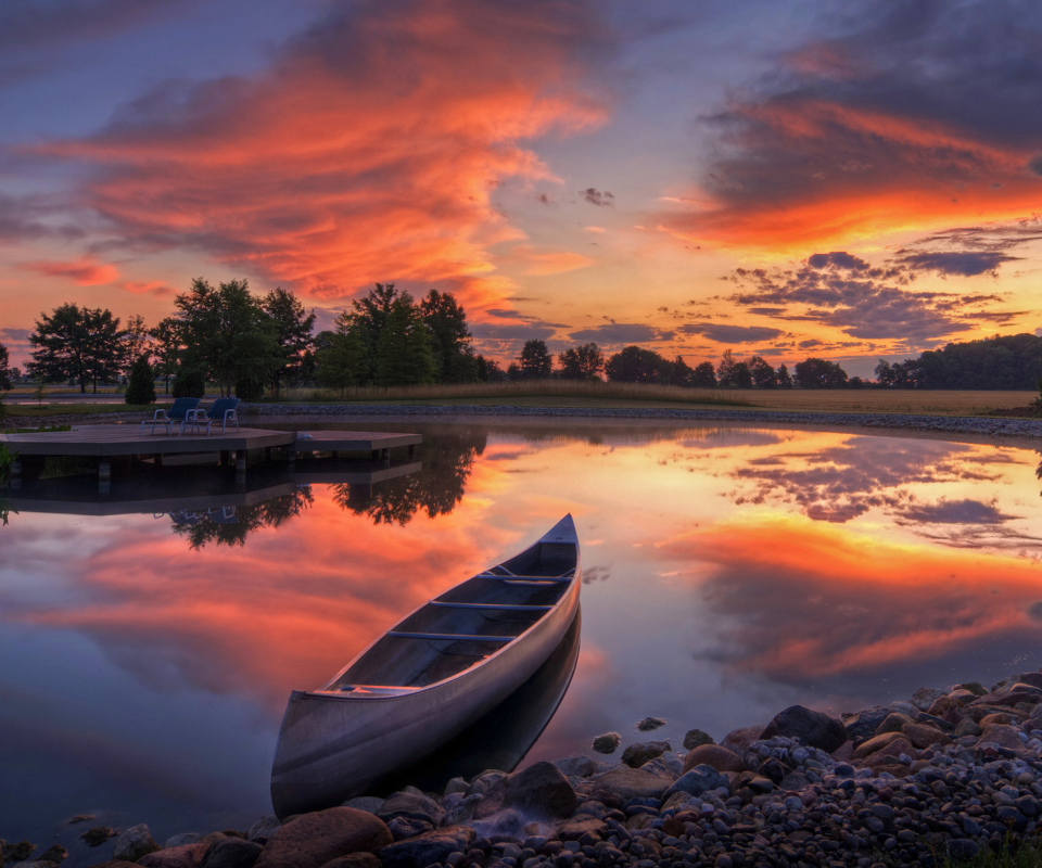 Обои Canoe At Sunset 960x800