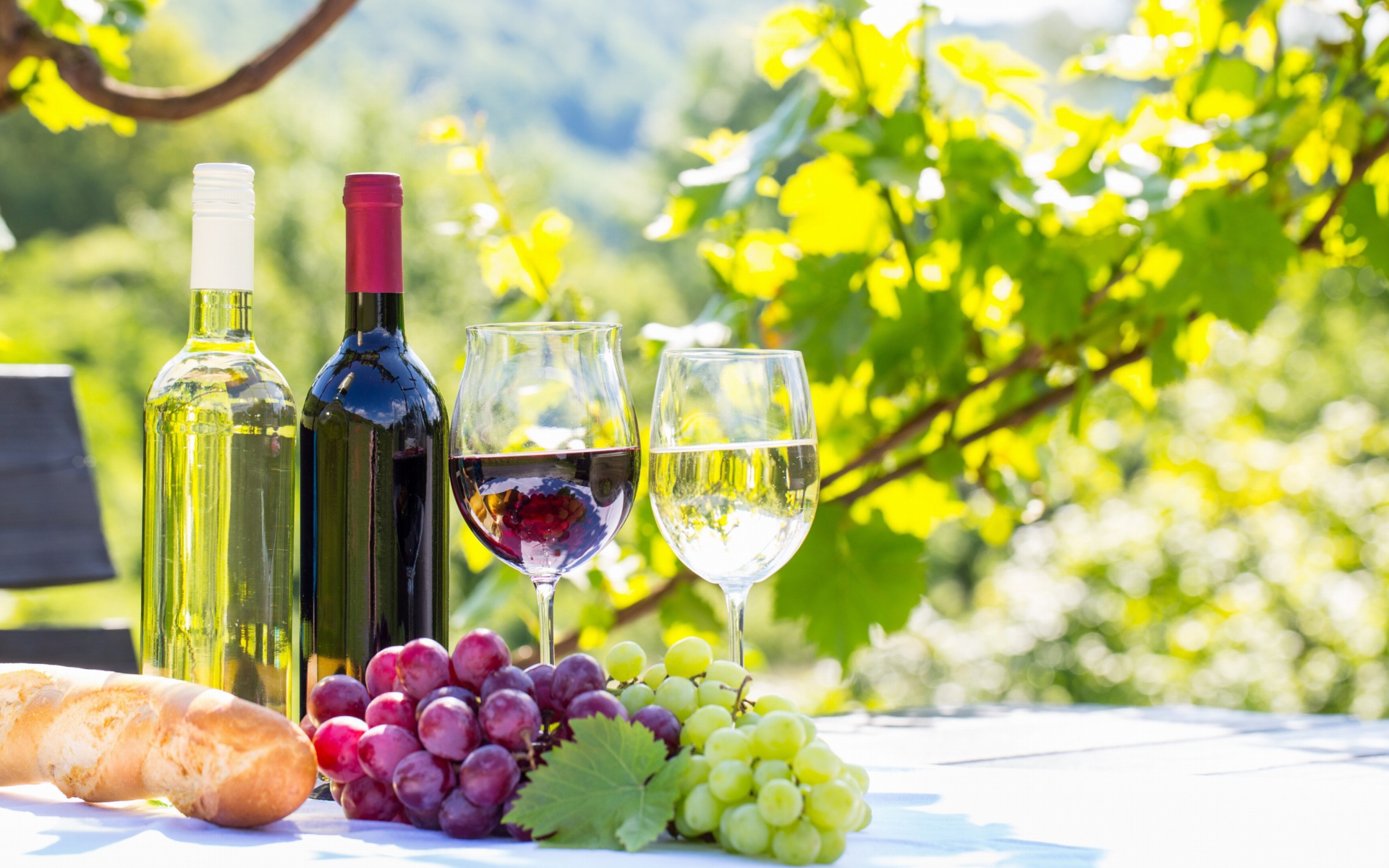 White and Red Greece Wine wallpaper 1920x1200