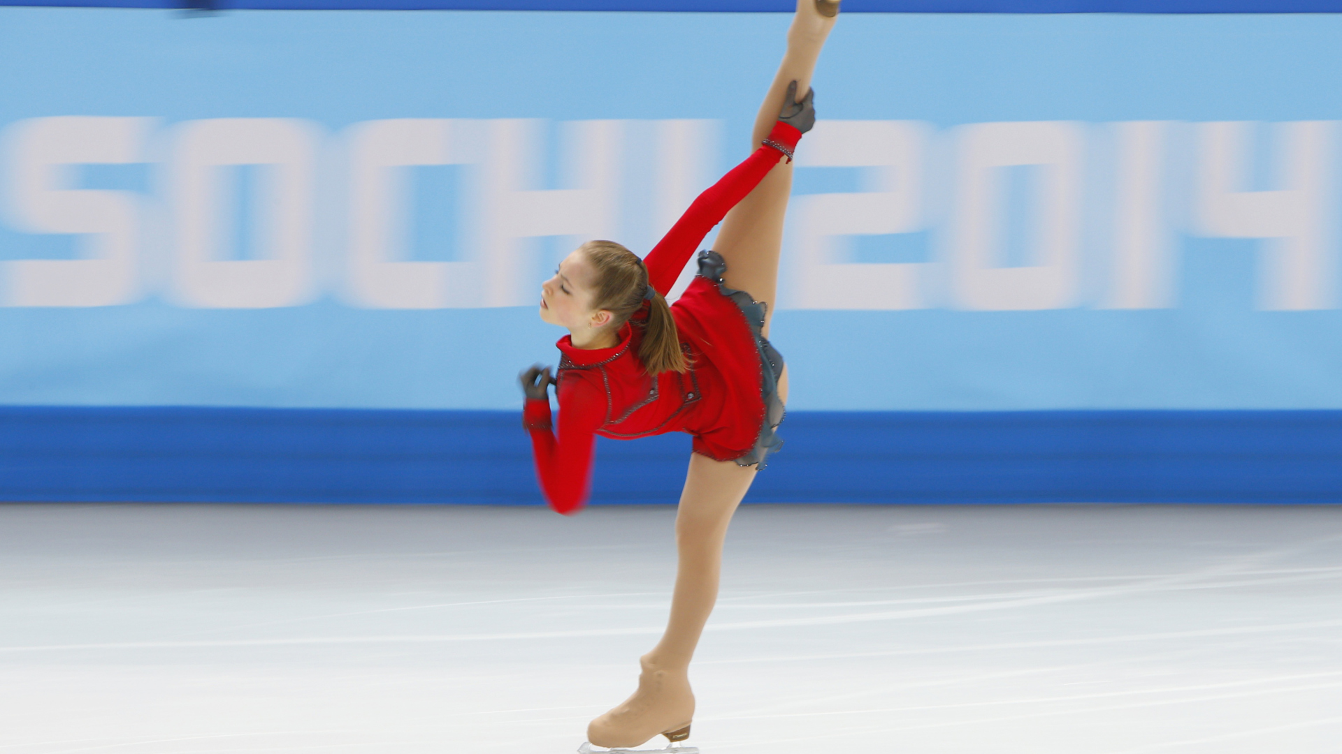 Обои Yulia Lipnitskaya Ice Skater Sochi 2014 1920x1080