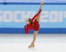 Das Yulia Lipnitskaya Ice Skater Sochi 2014 Wallpaper 220x176