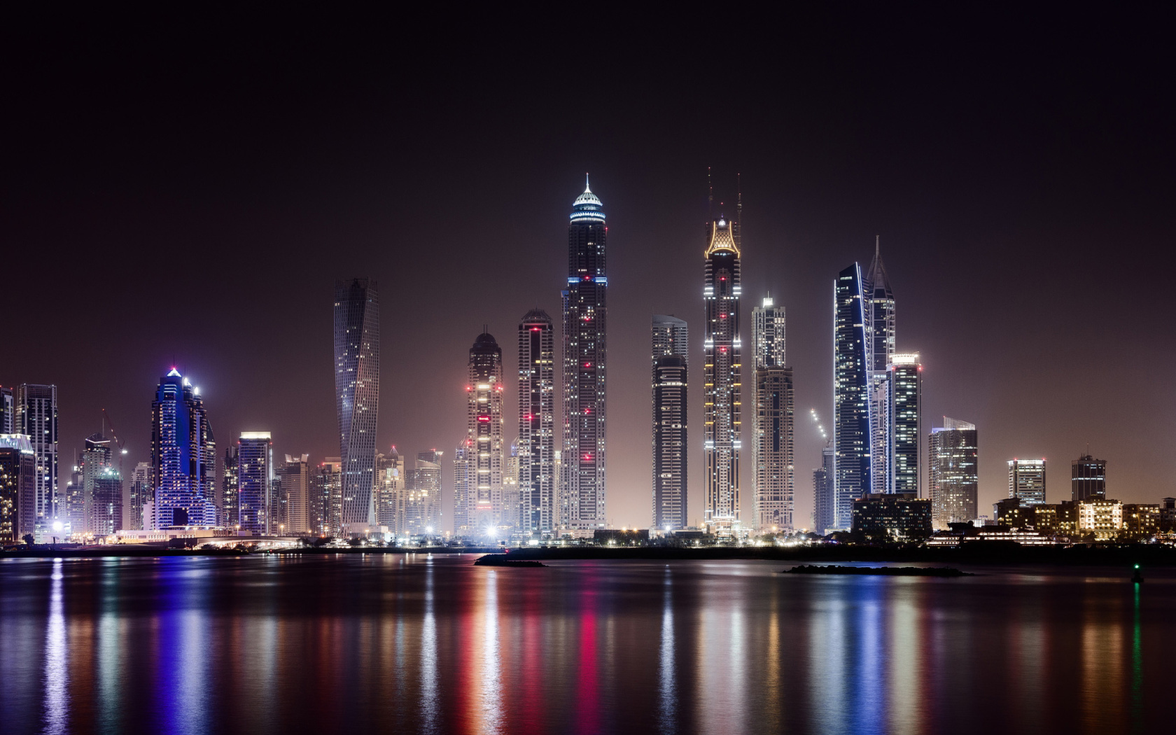 Das UAE Dubai Photo with Tourist Attractions Wallpaper 1680x1050