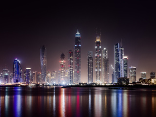 Das UAE Dubai Photo with Tourist Attractions Wallpaper 320x240