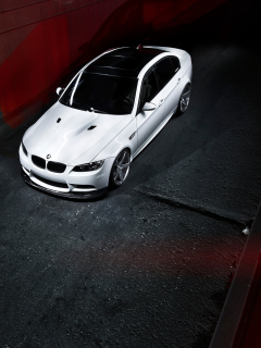 Das BMW 5 Series Wallpaper 240x320