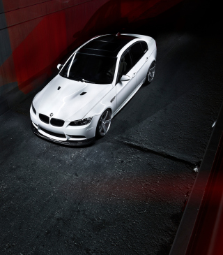 BMW 5 Series Wallpaper for iPhone 5