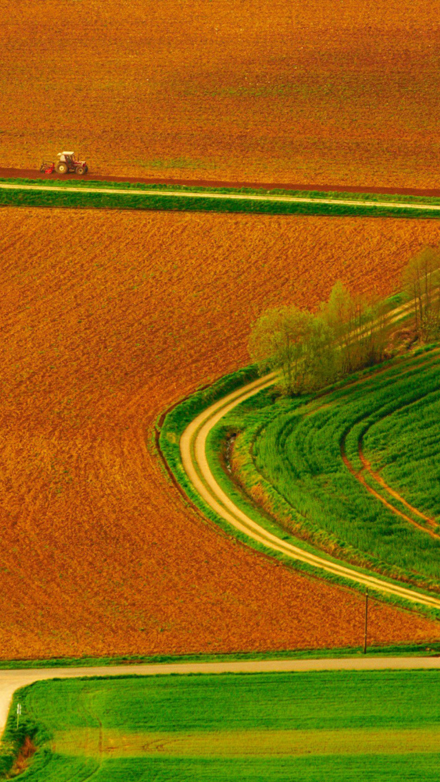 Das Harvest Field Wallpaper 640x1136