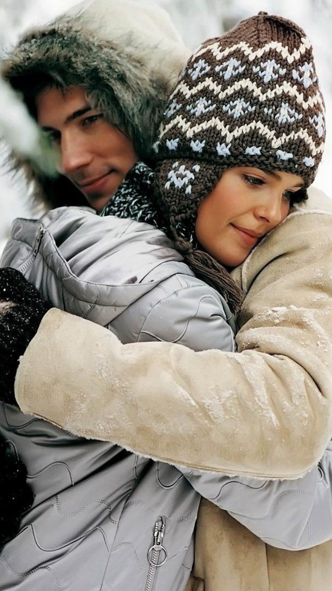 Romantic winter hugs wallpaper 1080x1920