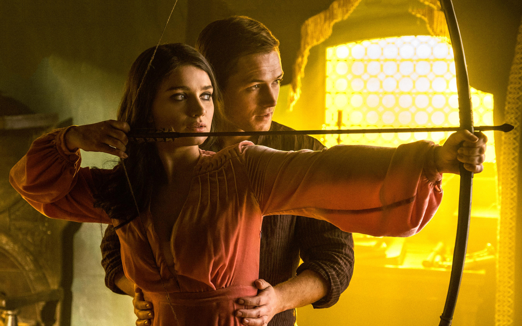 Fondo de pantalla Robin Hood with Taron Egerton and Eve Hewson 1680x1050