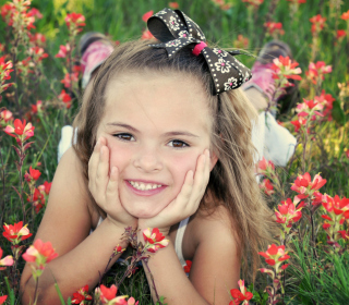 Kostenloses Cute Child Smile Wallpaper für Samsung E1150