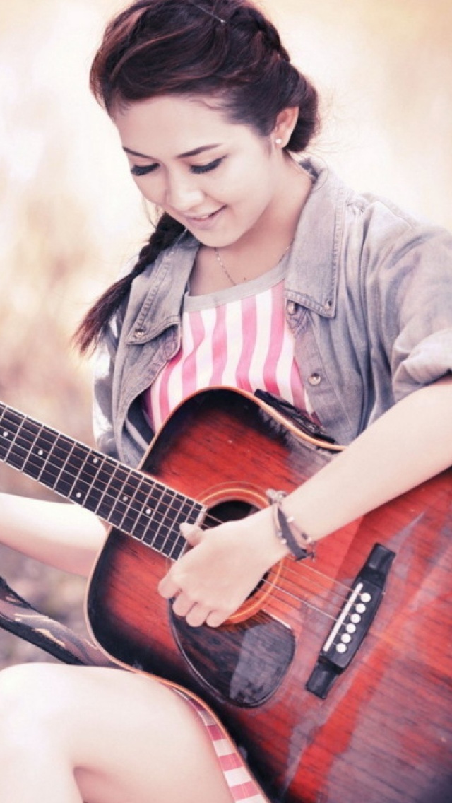 Chinese girl with guitar wallpaper 640x1136
