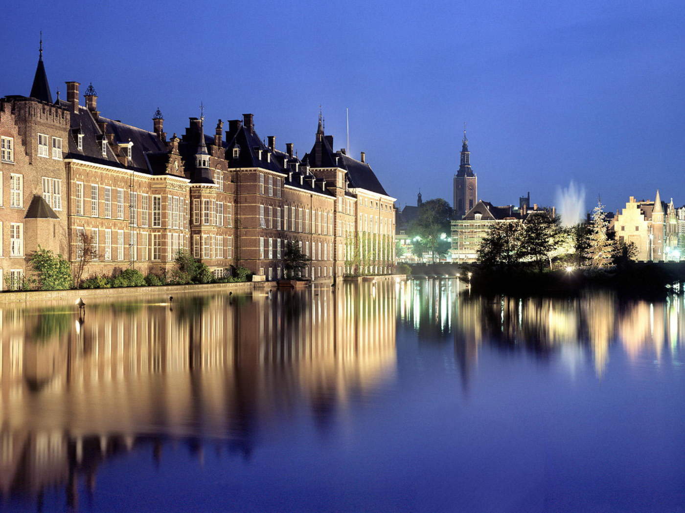 Hague Netherlands wallpaper 1400x1050