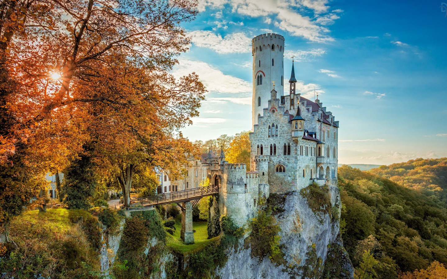 Fondo de pantalla Lichtenstein Castle in Wurttemberg 1440x900