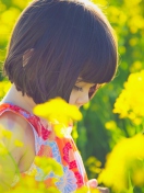 Cute Little Girl At Summer Meadow screenshot #1 132x176