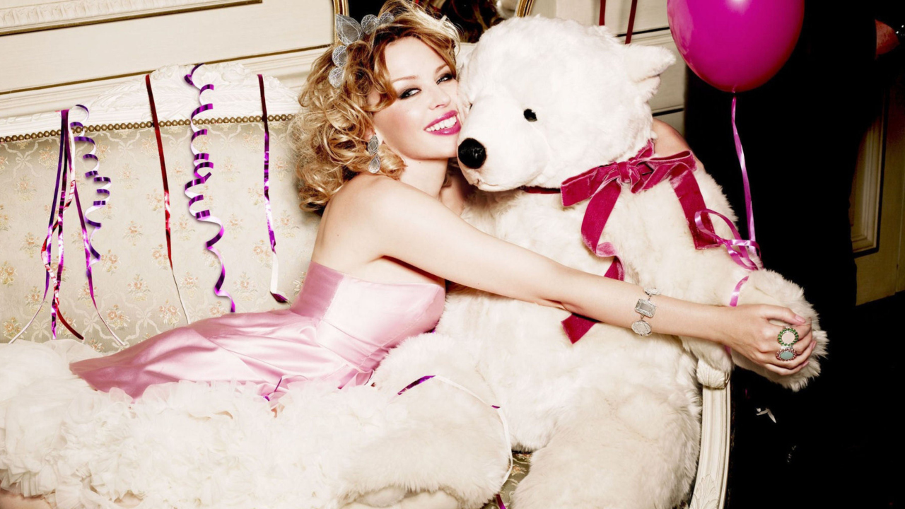 Kylie Minogue wallpaper 1280x720