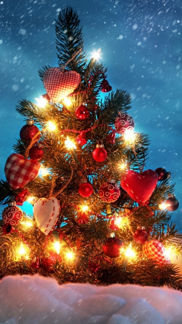 Обои Beautiful Christmas Tree 360x640