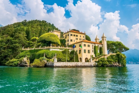 Обои Lake Como in Italy Must Visit 480x320