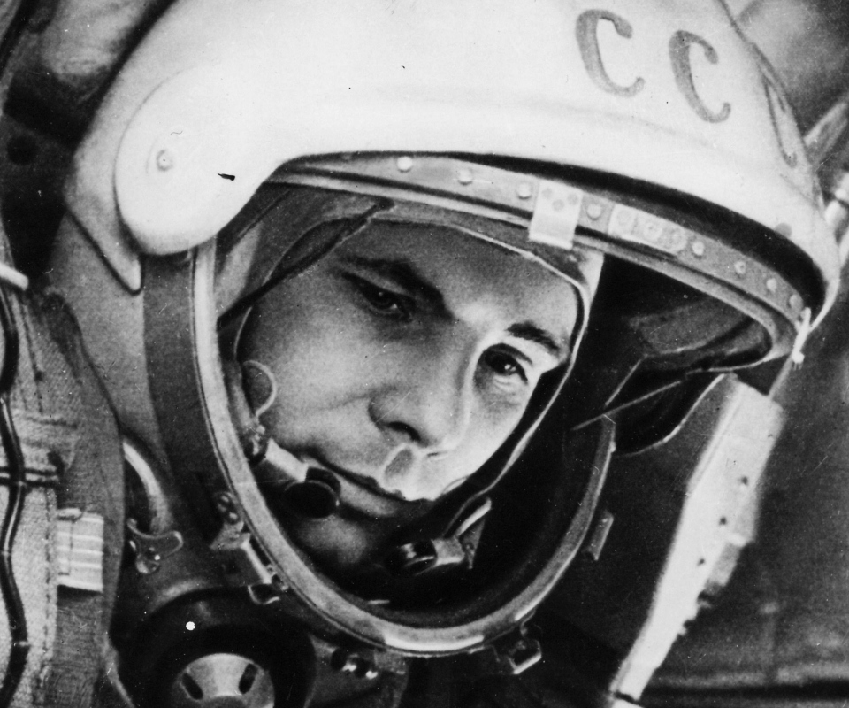 Fondo de pantalla Yuri Gagarin First Austronaut 960x800