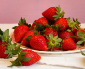 Strawberries Plate screenshot #1 176x144
