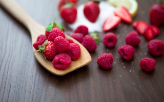 Free So Sweet Raspberry Picture for Android, iPhone and iPad