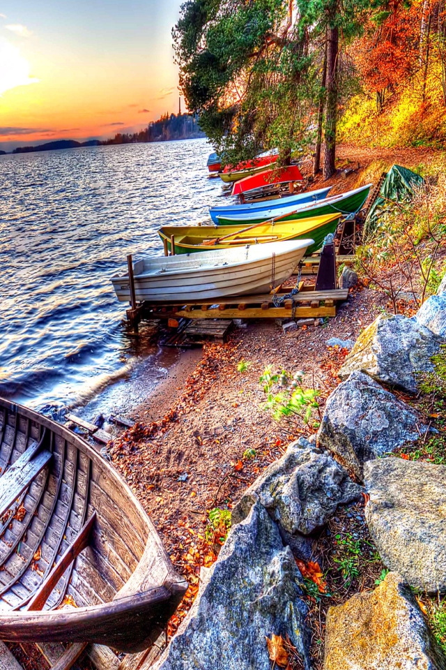Beach with boats wallpaper 640x960