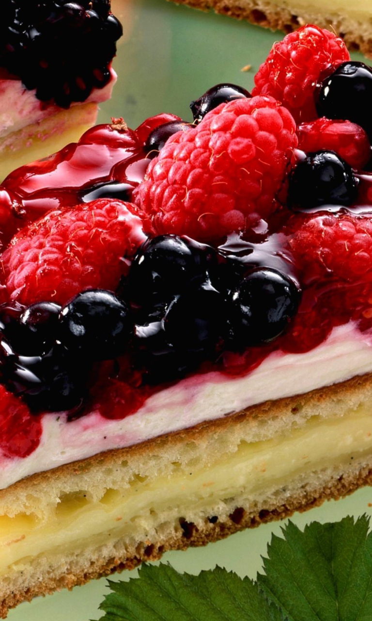 Sfondi Raspberry And Blackberry Dessert 768x1280