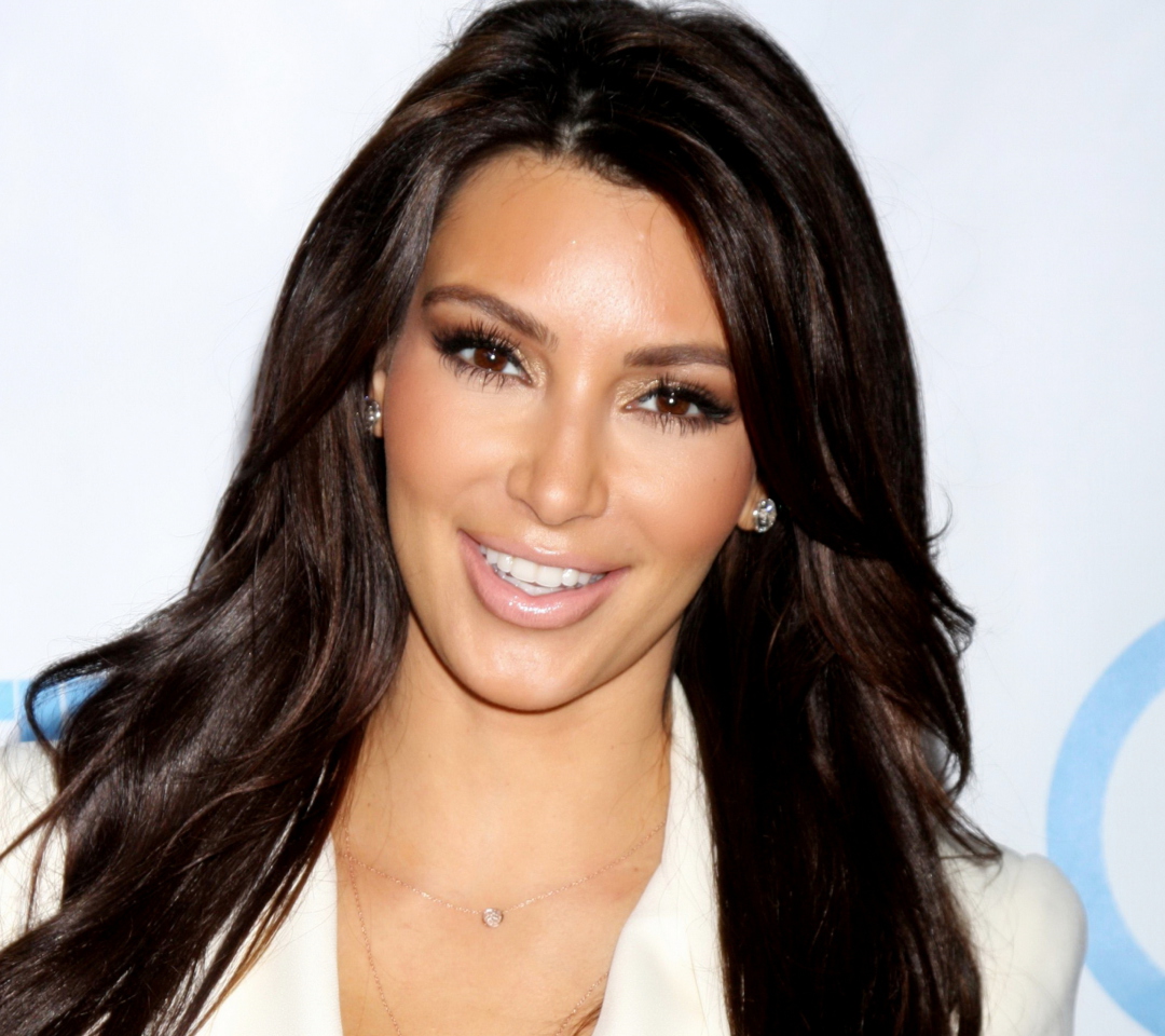 Fondo de pantalla Kim Kardashian 1080x960