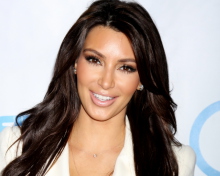 Fondo de pantalla Kim Kardashian 220x176