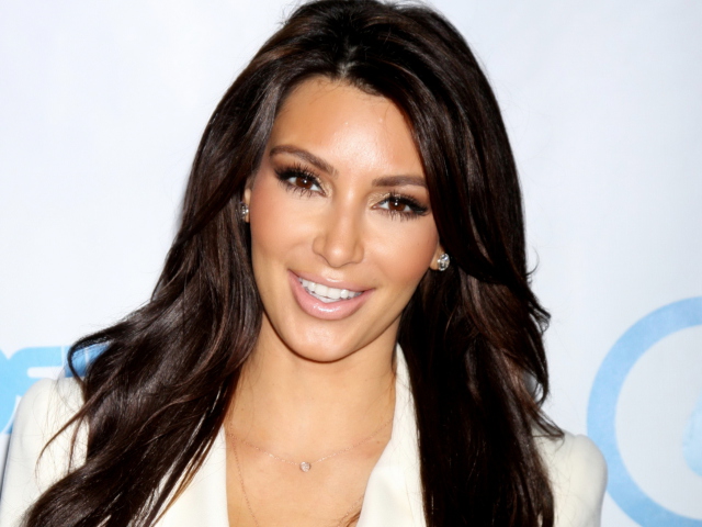 Fondo de pantalla Kim Kardashian 640x480