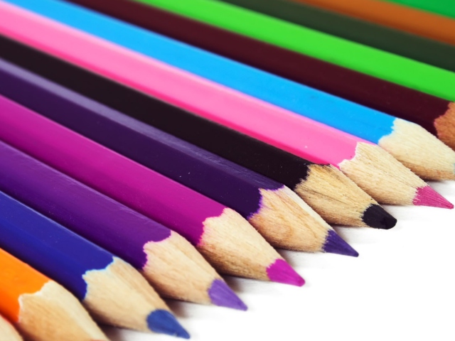 Colored Crayons wallpaper 640x480
