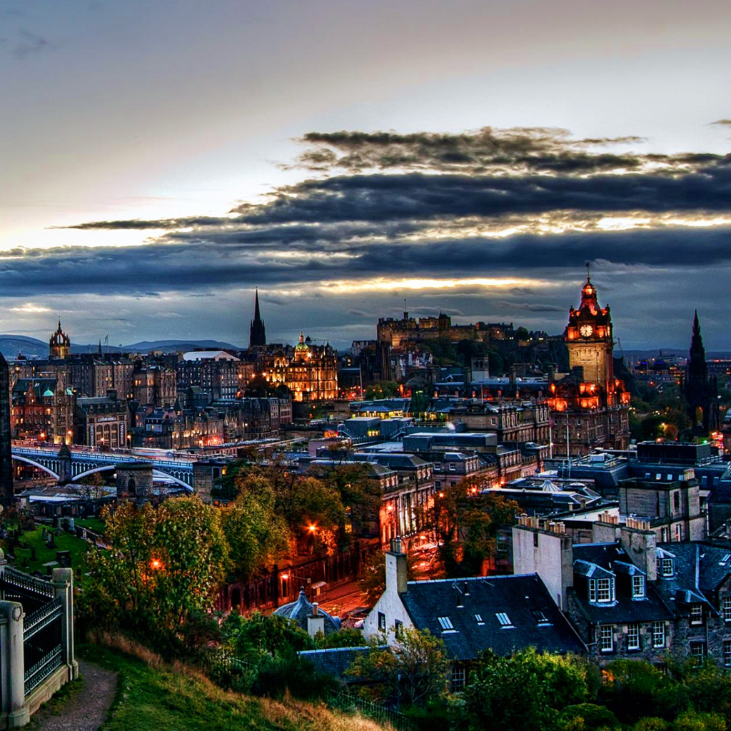 Edinburgh Lights wallpaper 1024x1024