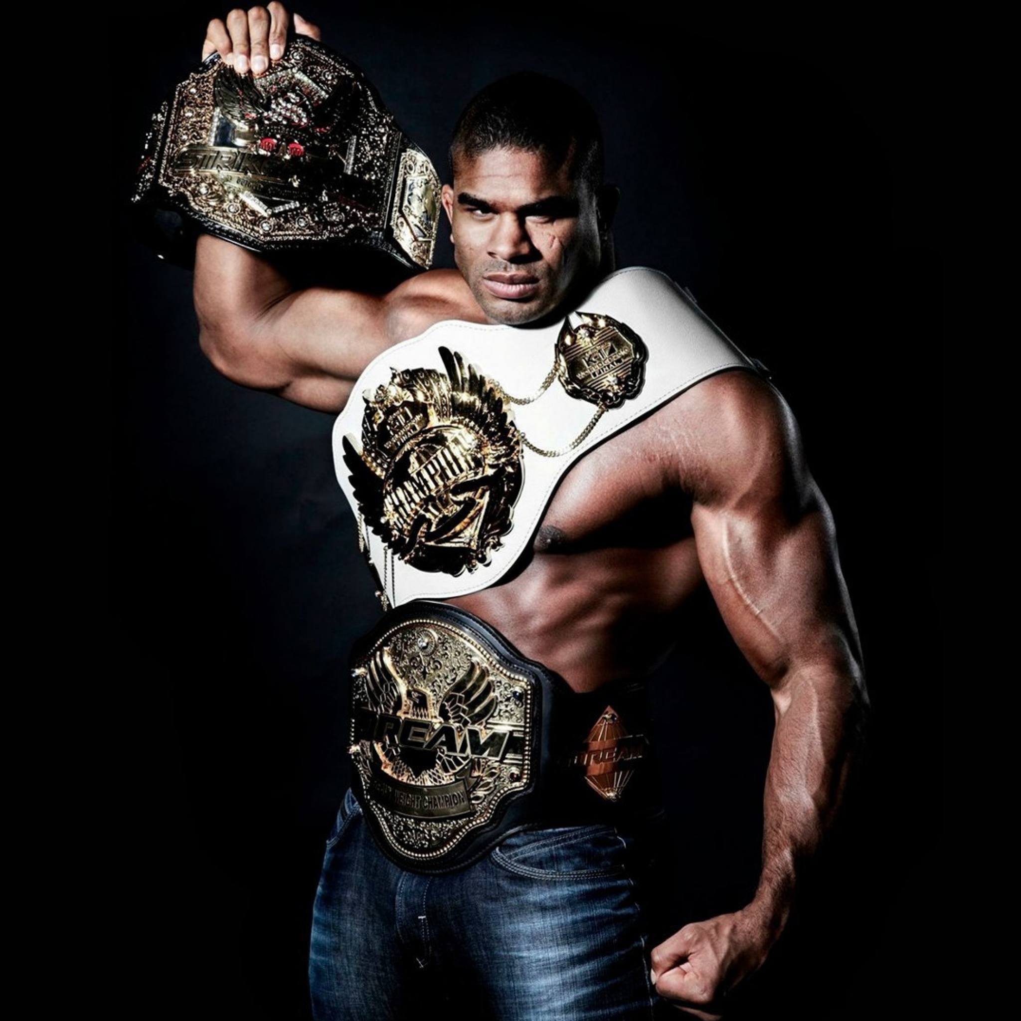 Sfondi Alistair Overeem MMA Star 2048x2048