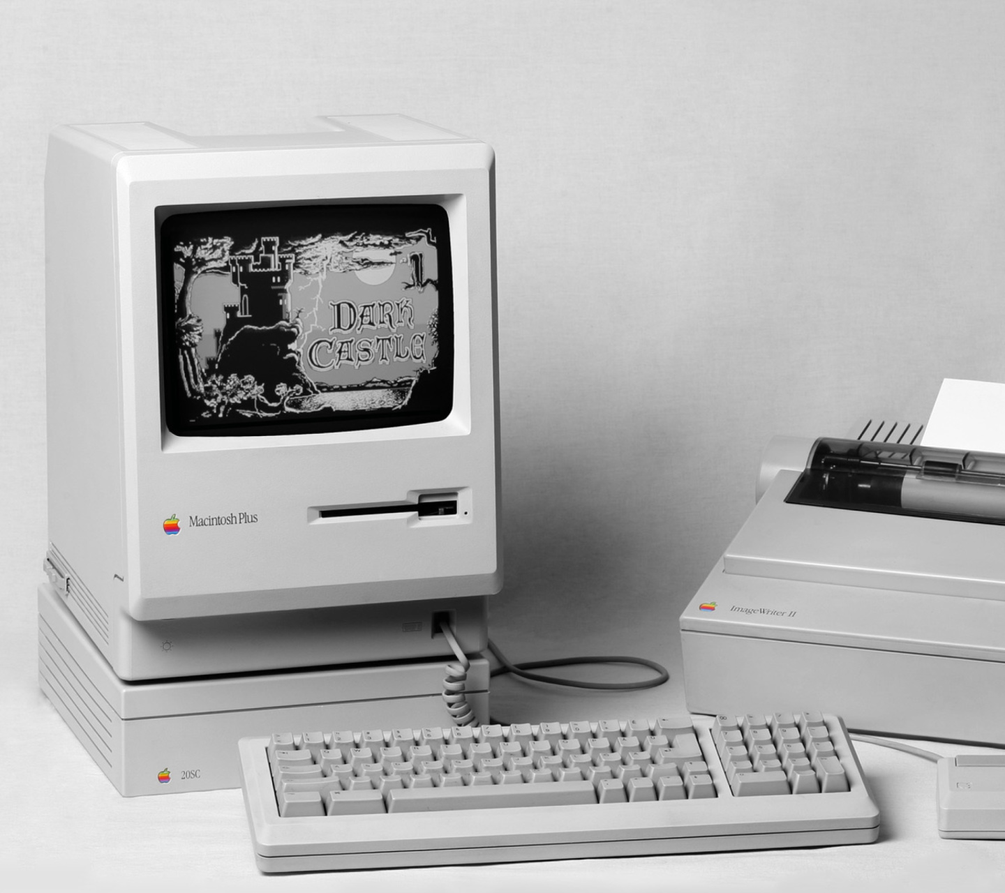 Fondo de pantalla Macintosh Plus 1440x1280