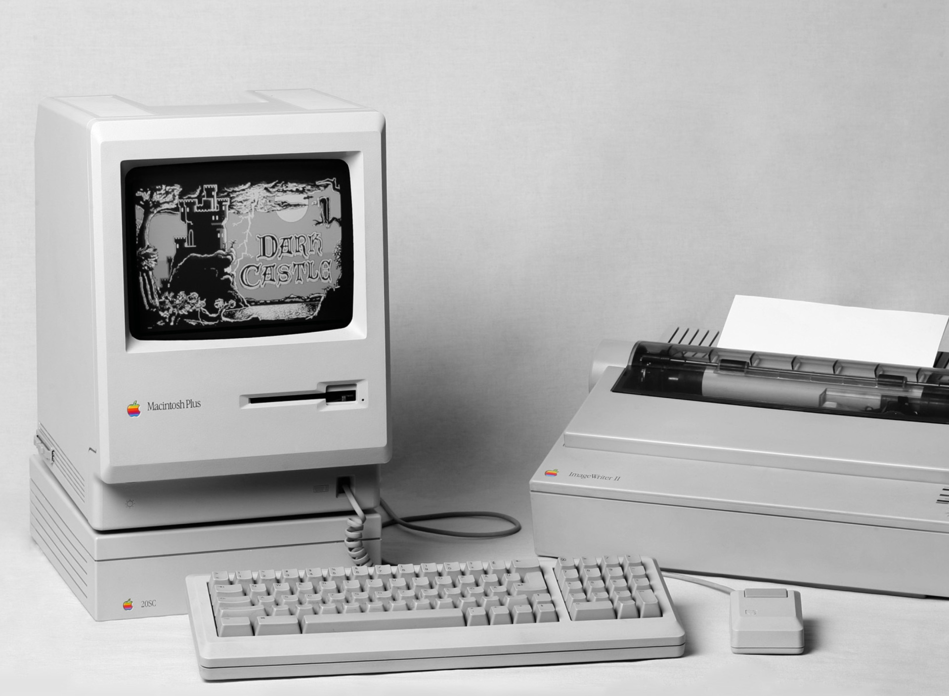 Fondo de pantalla Macintosh Plus 1920x1408