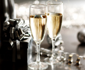 Das New Years Eve Champagne Wallpaper 176x144