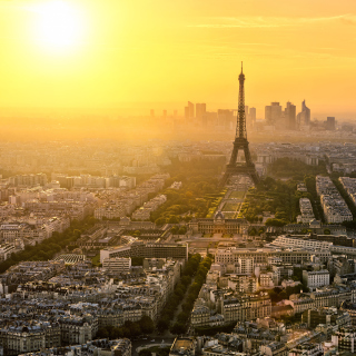 Paris In Sunlight sfondi gratuiti per iPad Air