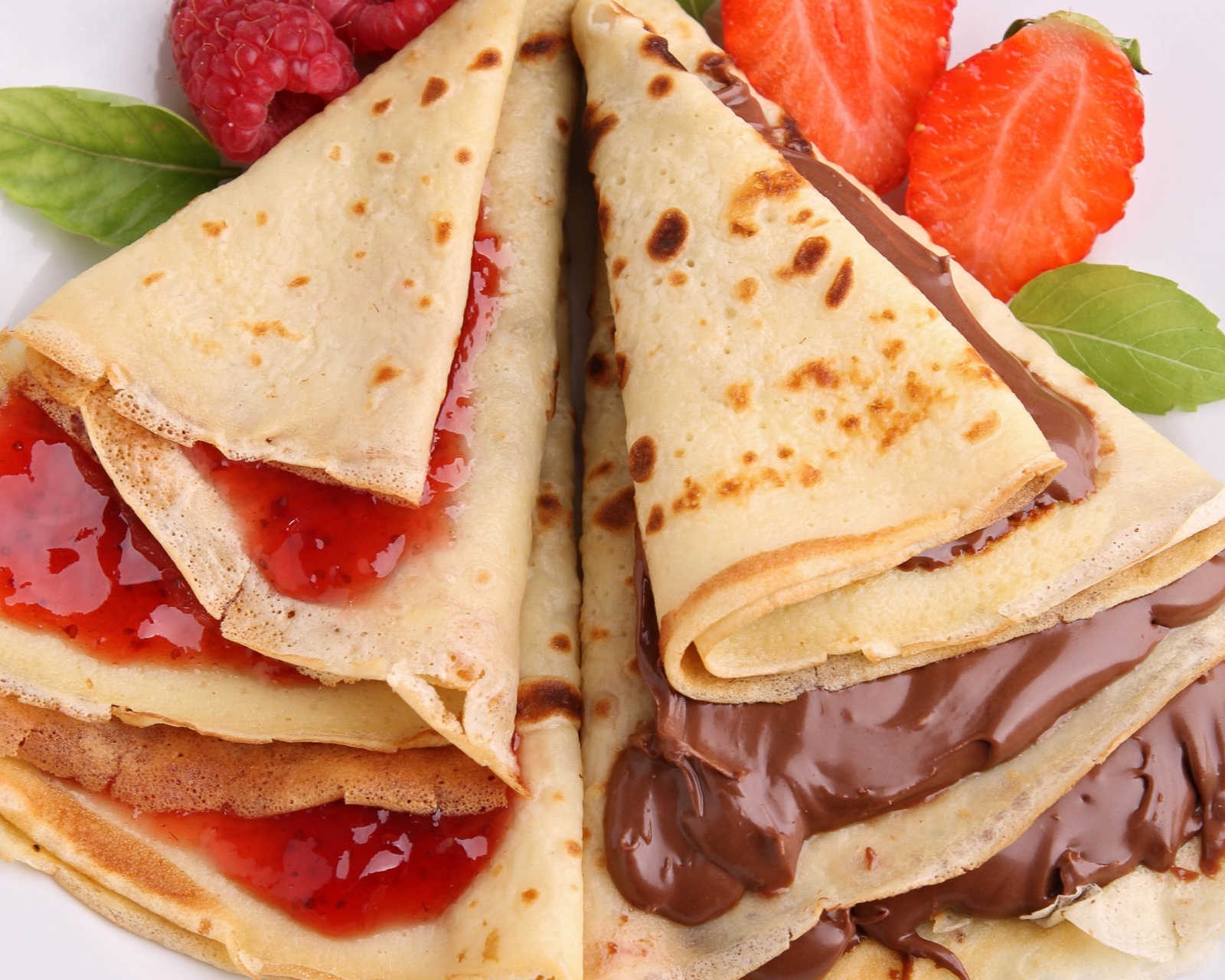 Most delicious pancakes with jam wallpaper 1600x1280