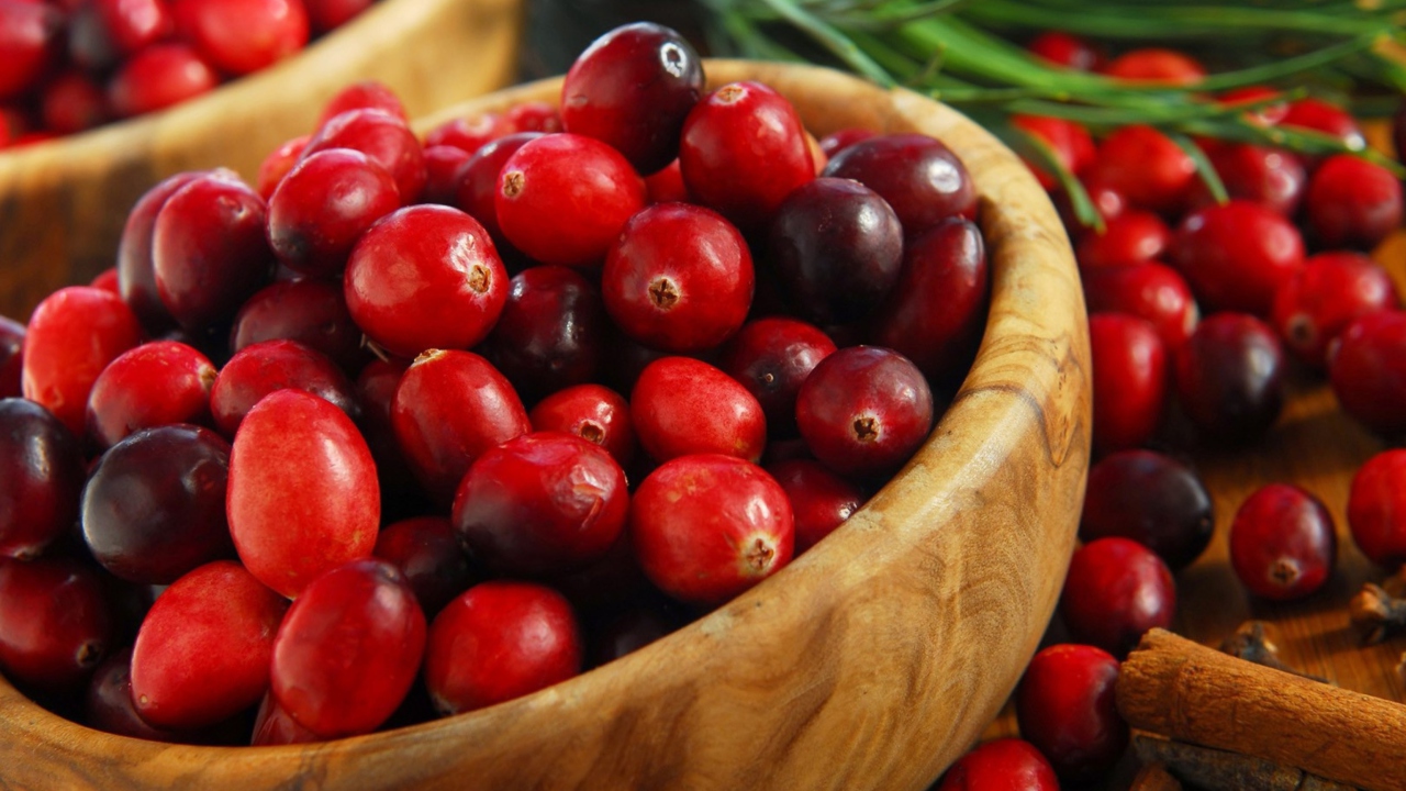 Berries And Spices wallpaper 1280x720