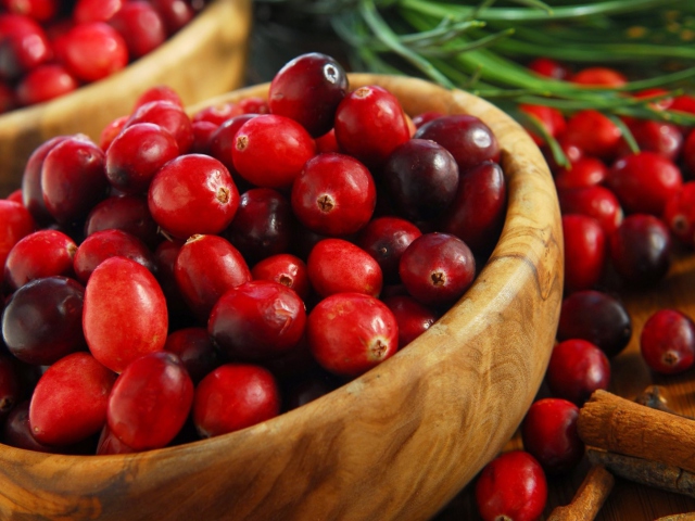 Berries And Spices wallpaper 640x480