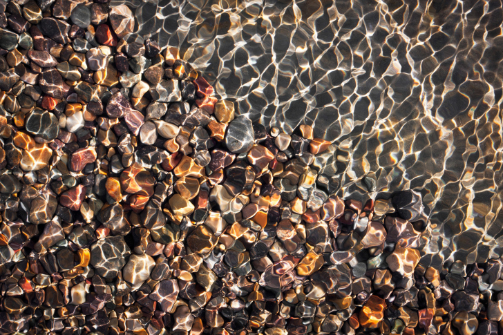 Pebbles And Water Reflections screenshot #1