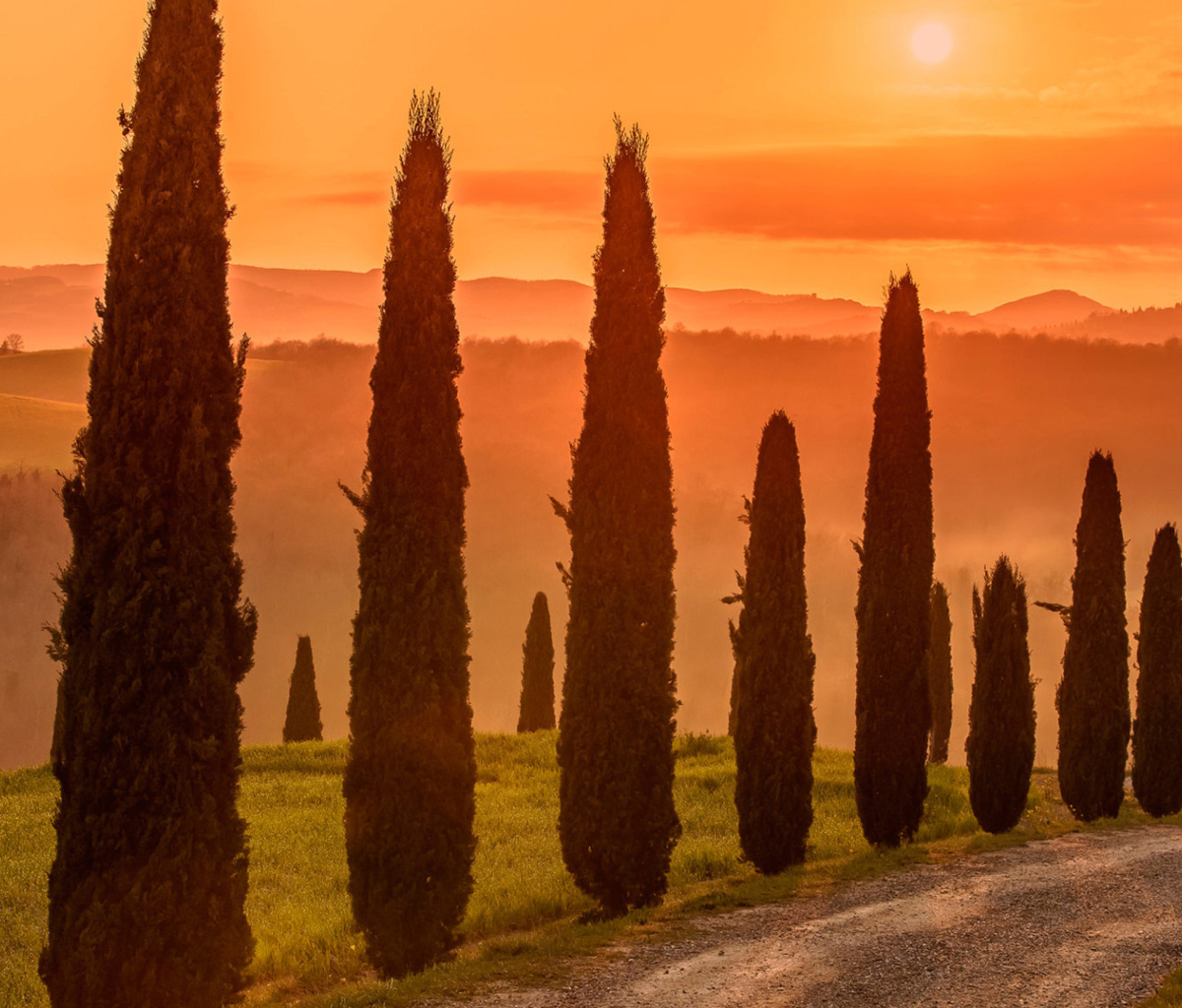 Fondo de pantalla Tuscany Valley Autumn 1200x1024