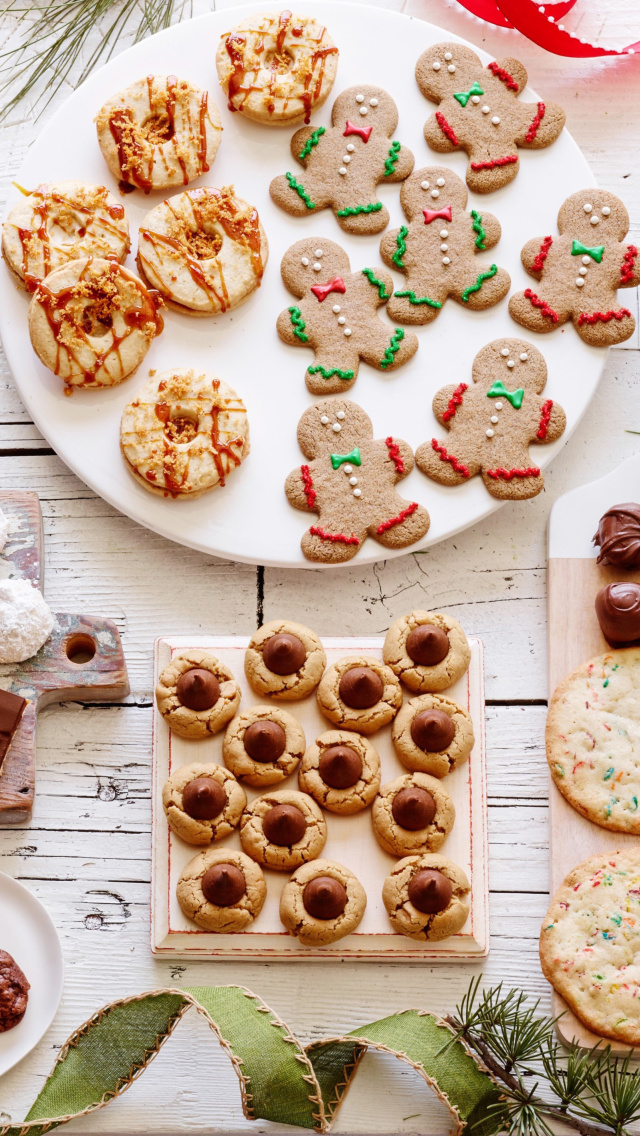 Das Traditional Christmas Cookie and Gingerbread Wallpaper 640x1136