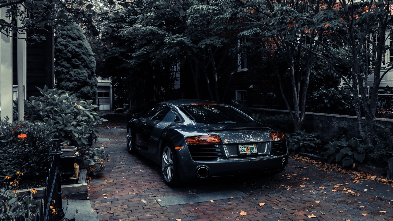 Audi R8 Black V10 wallpaper 1280x720