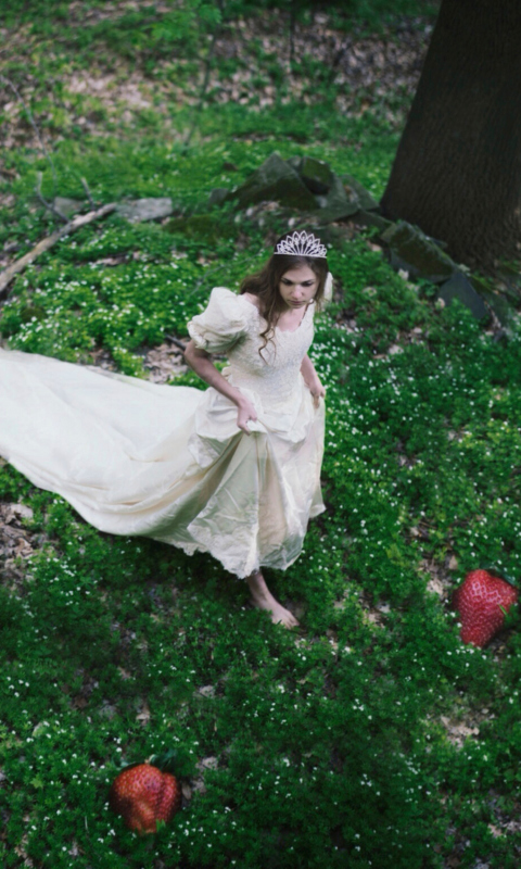 Forest Princess wallpaper 480x800